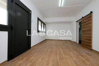 Oficina en venta en El Guinardó en Barcelona
