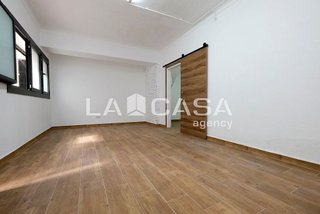 Oficina en venta en El Guinardó en Barcelona