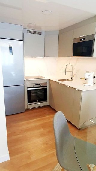 Piso en alquiler en Milán - Pumarín - Teatinos en Oviedo