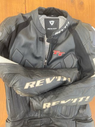 Chaqueta Revit TT Negra
