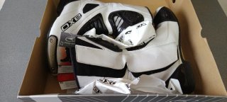 Botas de moto AXO blancas y negras, PRIMATO II