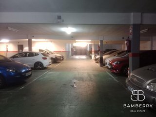 Garaje en venta en Plaça Catalunya en Prat de Llobregat, El