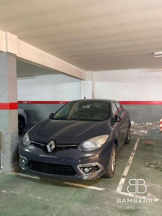 Garaje en venta en Plaça Catalunya en Prat de Llobregat, El