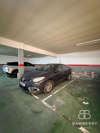 Garaje en venta en Plaça Catalunya en Prat de Llobregat, El