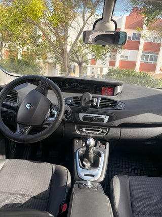 Renault Grand Scenic 2015 7 plazas