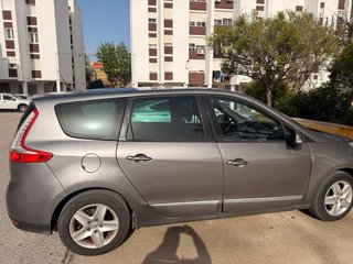 Renault Grand Scenic 2015 7 plazas