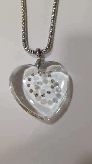 Collar Corazón Transparente con Brillantes