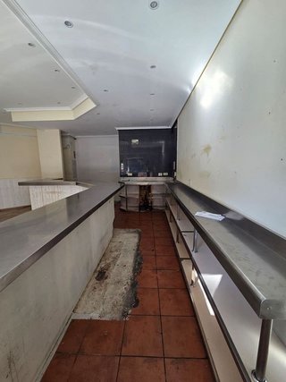Local comercial en venta en Fontarrón en Madrid