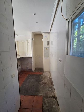 Local comercial en venta en Fontarrón en Madrid