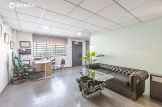 Nave industrial en venta en Plaza de Toros en Atarfe