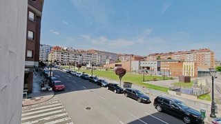 Local comercial en alquiler en Milán - Pumarín - Teatinos en Oviedo