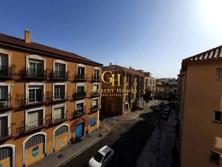 Piso en alquiler en La Goleta - San Felipe Neri en Málaga