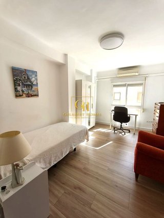 Piso en alquiler en La Goleta - San Felipe Neri en Málaga
