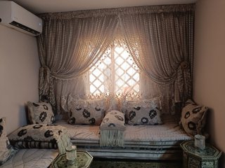 Salón Marroquí Beige y Dorado