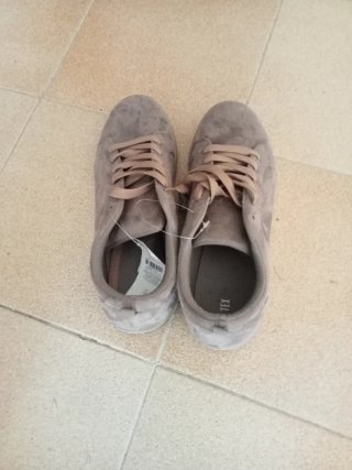 Zapatillas casuales beige/gris talla 42