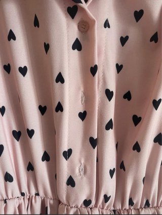 Vestito rosa con cuori neri Made in Italy