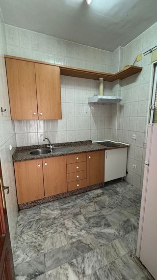 Casa adosada en alquiler en Brenes