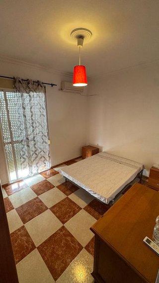 Casa adosada en alquiler en Brenes