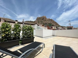Piso en alquiler en Casco Antiguo - Santa Cruz en Alicante