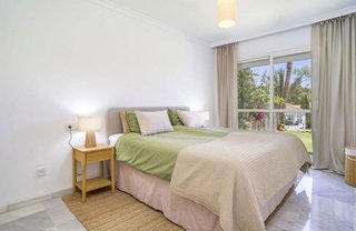 Piso en alquiler en Las Brisas en Marbella