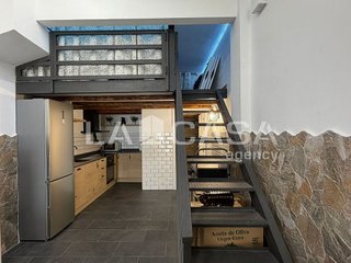 Local comercial en venta en Singuerlín - Can Franquesa - Les Oliveres en Santa Coloma de Gramanet