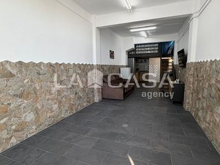 Local comercial en venta en Singuerlín - Can Franquesa - Les Oliveres en Santa Coloma de Gramanet