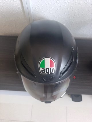 Casco de moto AGV