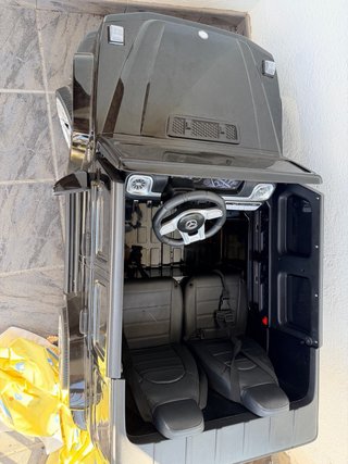 Coche eléctrico infantil negro
