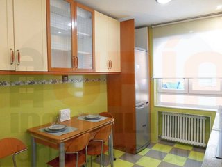 Piso en alquiler en Milán - Pumarín - Teatinos en Oviedo
