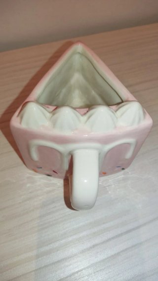Taza cerámica forma tarta cumpleaños