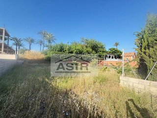 Terreno en venta en L'Alquenència en Alzira