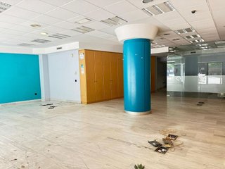 Local comercial en venta en San Ildefonso - Catedral en Jaén