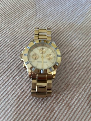 Reloj Mark Maddox Dorado con Cristales