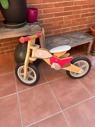 Bicicleta de madera para niños