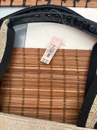 Bolso Victoria's Secret Dorado