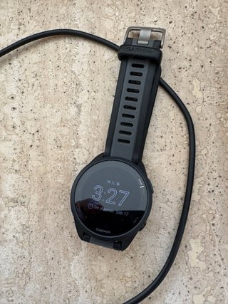 Garmin Forerunner 165 GPS Smartwatch Negro/Gris