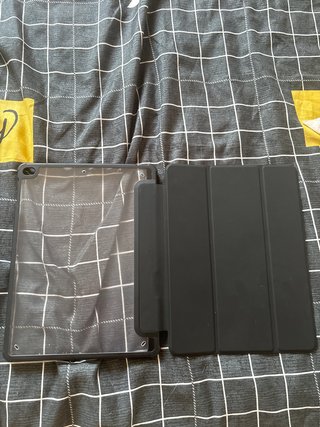 iPad A1893 Negro + Funda