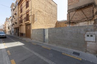 Terreno en venta en Barrio de Zaidín en Granada