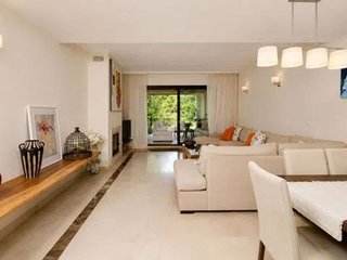 Piso en alquiler en La Quinta en Benahavís