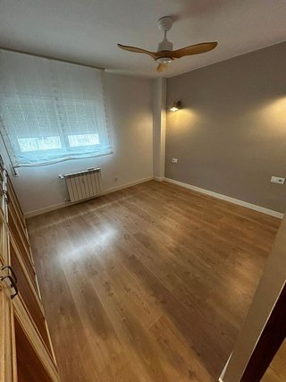 Piso en alquiler en Paseo Constitución - Las Damas en Zaragoza