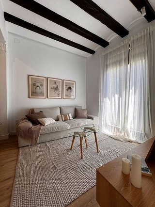 Piso en venta en El Raval en Barcelona