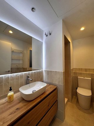 Piso en venta en El Raval en Barcelona