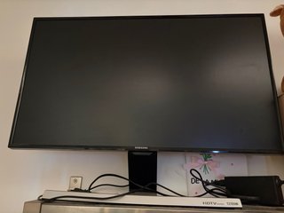 Monitor Samsung HDTV T27D590
