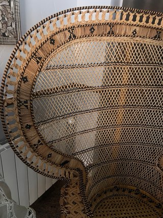 Sillón de ratán estilo Enmanuelle