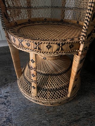 Sillón de ratán estilo Enmanuelle