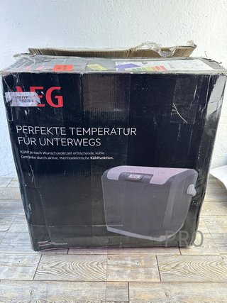 Nevera termoeléctrica AEG