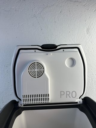 Nevera termoeléctrica AEG