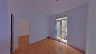 Piso en venta en El Raval en Barcelona