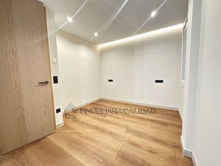Piso en venta en Plaza España - Villa Pilar - Reyes Católicos - Vadillos en Burgos