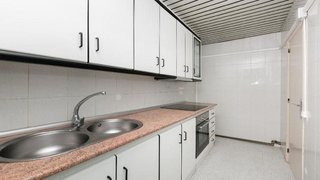 Piso en venta en Les Arenes - La Grípia  Can Montllor en Terrassa